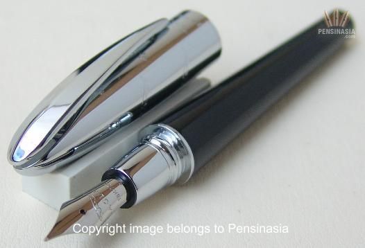 JAGUAR SIGNATURE EBONY FOUNTAIN PEN BEAUTIFUL GORGEOUS  