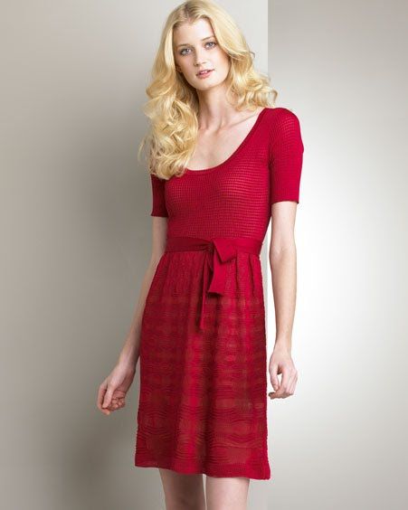 Raspberry. Scoop neckline. Short sleeves. Tie at natural waist. Cotton 