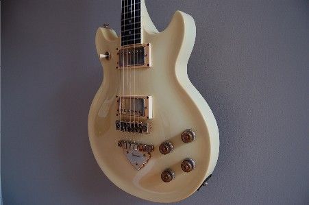 1982 Ibanez AR 100 Japanese Artist Cream. Vintage instrumnt with aged 