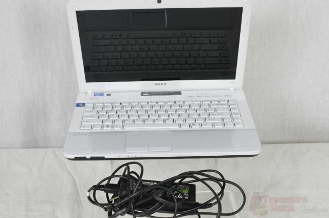 Sony 14.0 VAIO VPCEG32FX/W Laptop (White)   Refurbished  