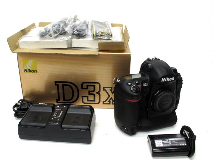 Nikon D3x 24.5mp DSLR full frame FX digital still camera   mint 