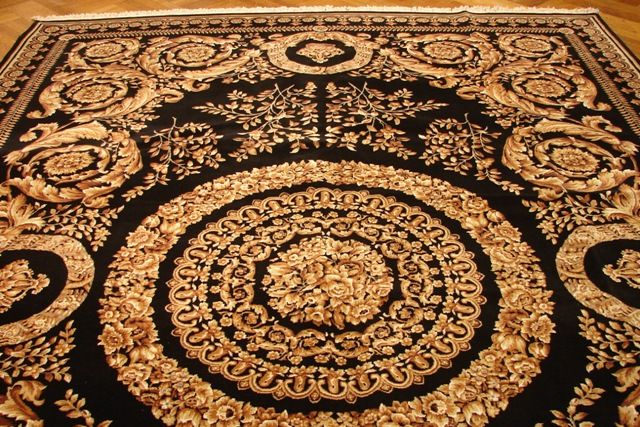 10X14 FINE DENSE WEAVE AUBUSSON PILE RUG  BLK&GLD  