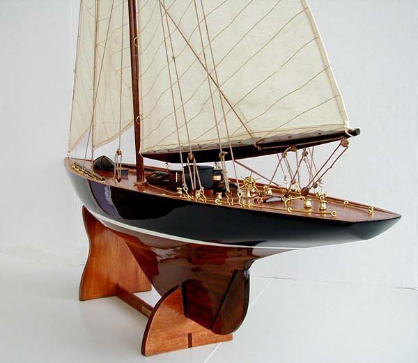 BEST 46 J CLASS ENDEAVOUR SAILBOAT WOOD BOAT MODEL NEW  