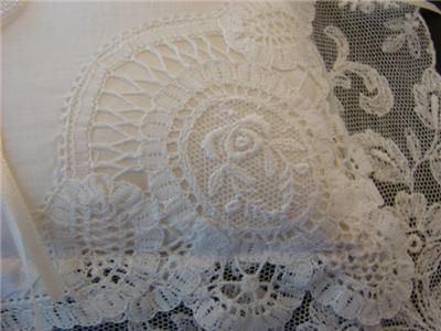 VINTAGE HANDKERCHIEF WEDDING RING BEARER PILLOW PRINCESS LACE NET LACE 