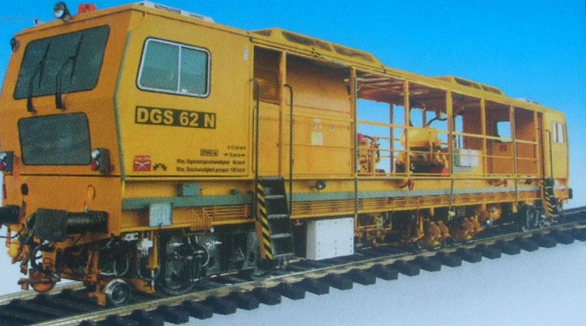 HO Scale   MAINTENANCE DYNAMIC STABILIZER OPEN SIDE  PLASSER & THEURER 