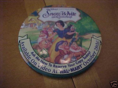 Walt Disney Masterpiece Video Snow White Wal Mart pin  