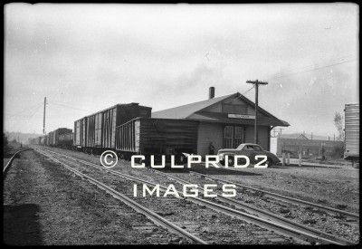 1955 PHOTO Southern Pacific RR DEPOT   Tillamook OREGON  