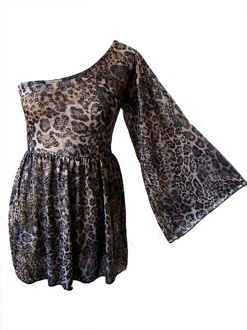 Gorgeous shimmer leopard one shoulder knit top.12,14.  