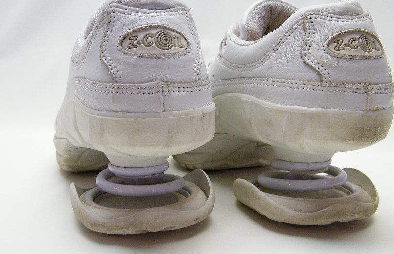 WOMENS ZCOIL Z COIL WHITE SPRING WALKING SHOES SIZE USA 8  