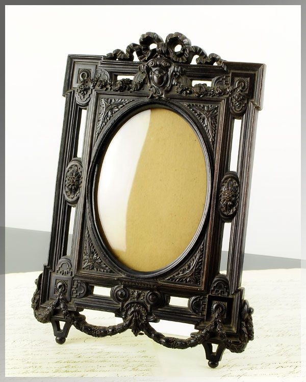 Antique Victorian GUTTA PERCHA Picture FRAME, France 1860   1880 