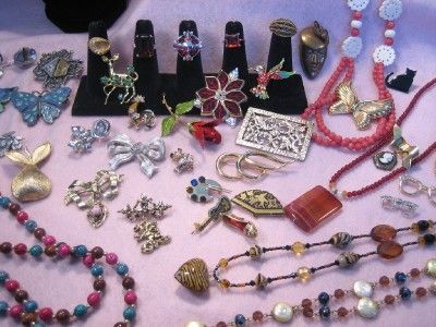 NICE 50 pc Mixed Vintage ESTATE Jewelry Lot   EMMONS, Coro, ART, Monet 