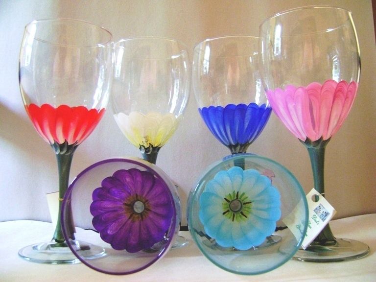 Gerber Daisy Handpainted Wine Glass by DGG  
