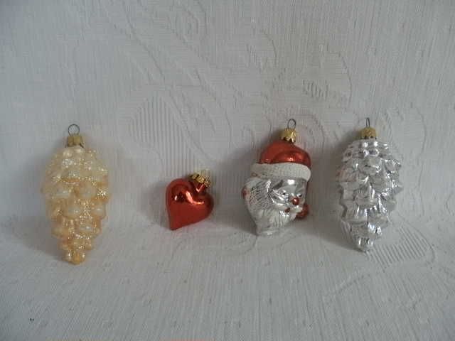 Glass Christmas ornaments 4 pcs, Santa, 2 cones, heart  