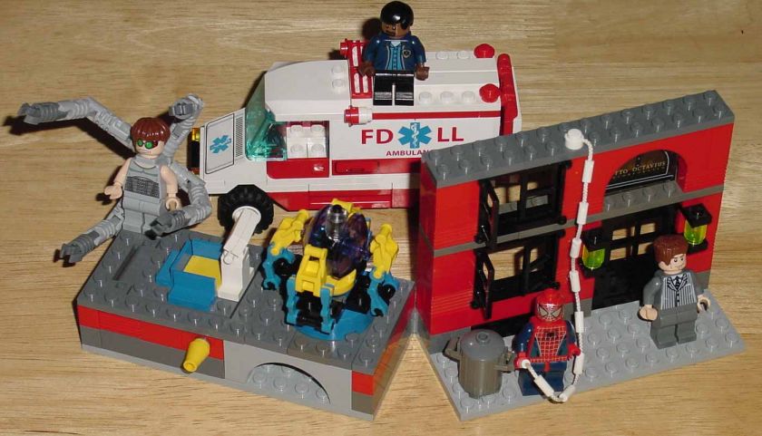 LEGO 4857 SPIDER MAN DOC OCKS FUSION LAB  