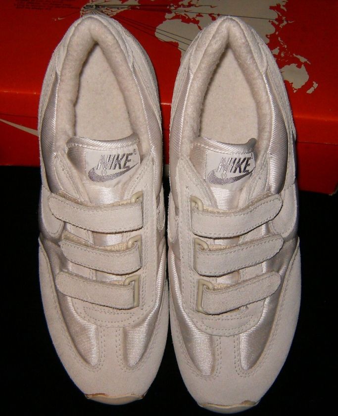 NOS 1988 NIKE Cortez Tennis Shoes Sneakers Velcro W 7.5  