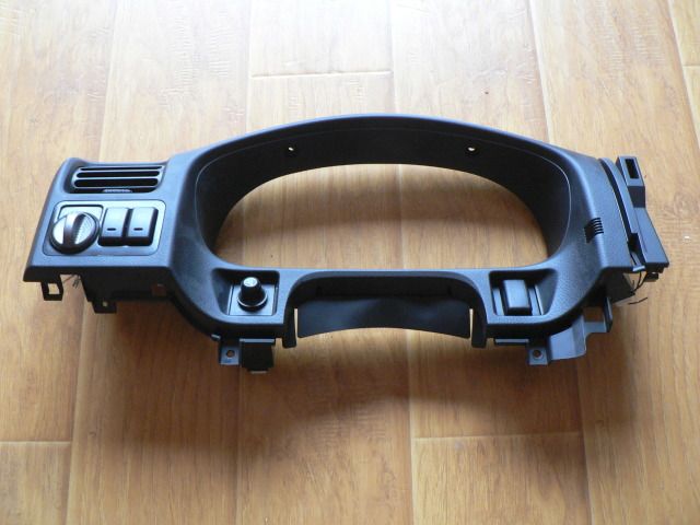 02 04 Isuzu Axiom Dash Bezel Cluster Trim With Switches Black Mint 