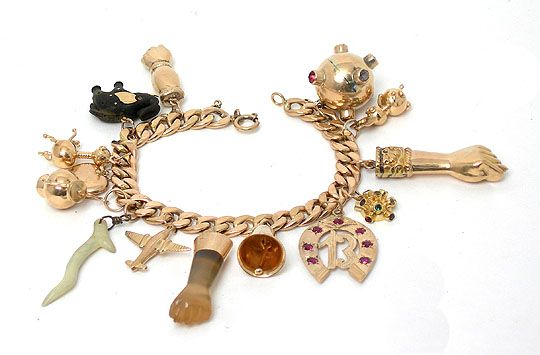 VINTAGE 18k GOLD BRACELET w 14 COLLECTIBLE GEMS CHARMS  