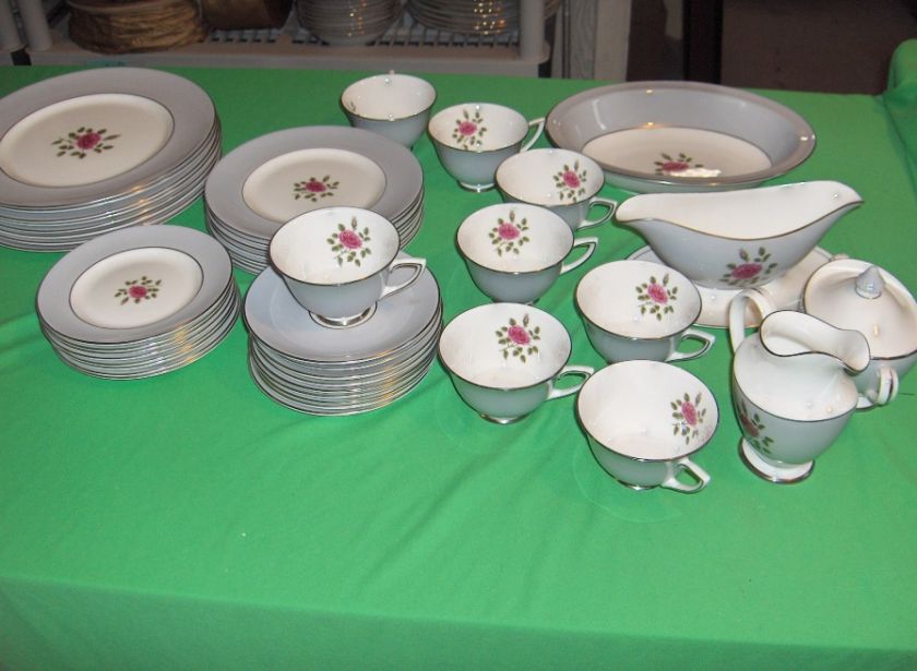 45 Pc Set Vintage Royal Doulton Bone China Chateau Rose #H4940 England 