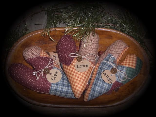 PriMiTive LIVE~LOVE~LAUGH Heart Ornies Bowl Fillers  