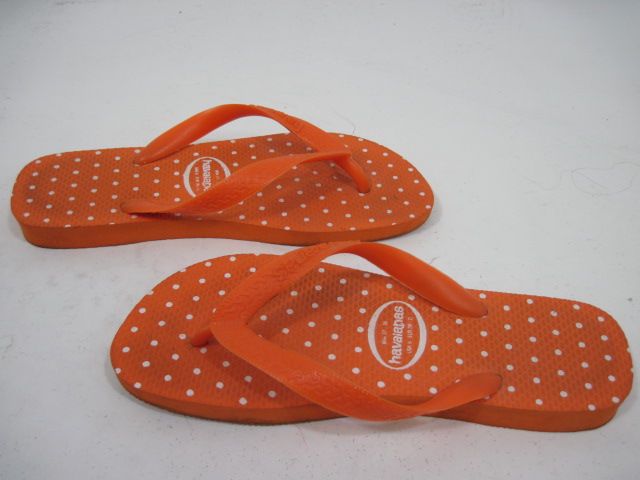 You are bidding on a HAVAIANAS Orange Polka Dot Thongs Sandals Shoes 