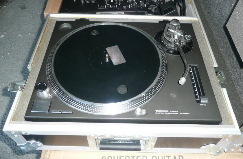 Technics SL 1210 MKII Turntable SL 1200 MK2 (TWO) + RANE TTM 54 