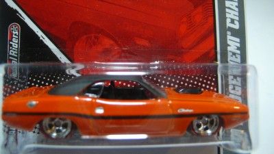 2011 Hot Wheels Garage CORONET 70 DODGE HEMI CHALLENGER ORANGE 2/15 