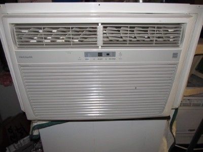   Air Conditioner 25000 25,000 BTU 220 Volts Wall or Window  