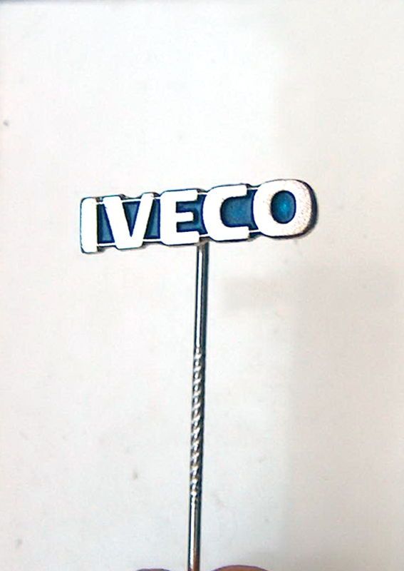 VINTAGE IVECO TRUCK COMPANY LOGO LAPEL PIN BADGE  