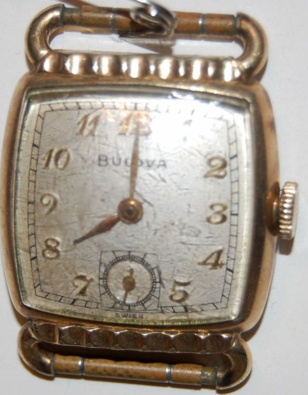 Lot 2 Vintage Bulova Watches Man & Ladies  