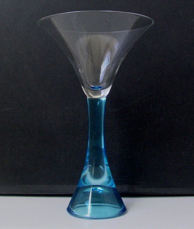 BOMBAY SAPPHIRE GIN 2005 Edition MARTINI GLASS   RARE  