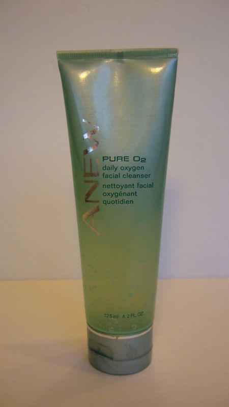 AVON Anew Pure 02 Daily Oxygen Facial Cleanser NEW  