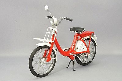 EBBRO 110 Little Honda P25 Red Bike Motorcycle  