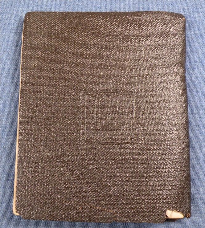 ANTIQUE LITTLE LEATHER BOOK  A CHRISTMAS CAROL by CHARLES DICKENS 