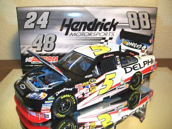   MARTIN 2010 #5 DELPHI 124 ACTION NASCAR DIECAST COLLECTOR CAR  