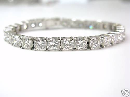 Fine 22.15Ct Cushion Cut Diamond Tennis Bracelet 18KT  